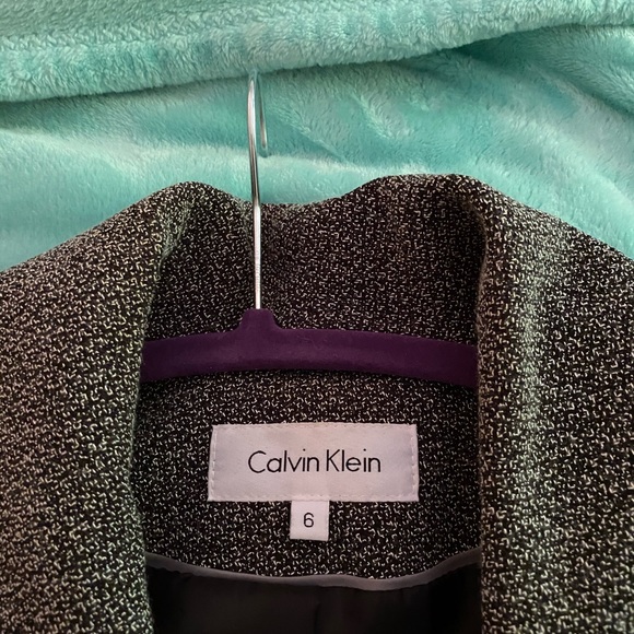 Women Jacket - Picture 2 of 4